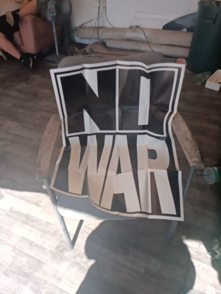 vintage NO WAR Poster Black+White 1980 M. Van S. Photography