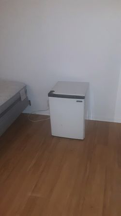 Magic Chef Mini Fridge