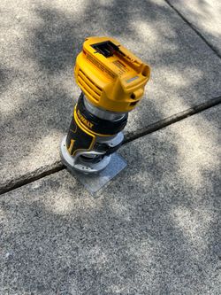 DeWalt 20V MAX XR Brushless Cordless Compact Router $135 Firm