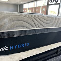 King Size Sealy Hybrid Great Find