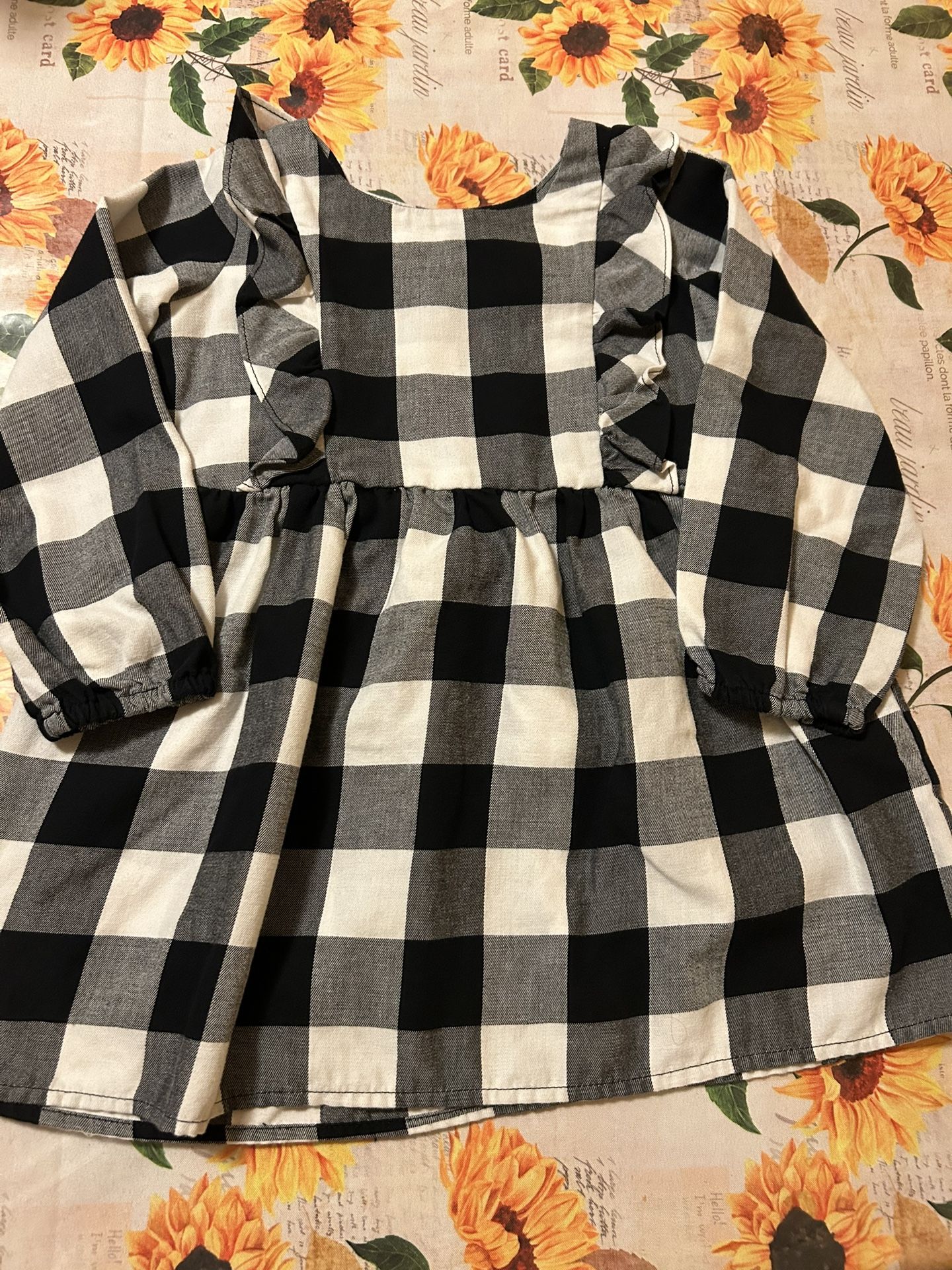 2 Vestidos Niñas Size 3T/4T