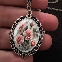 FLOWER GLASS CABOCHON  PENDANT WITH CHAIN