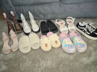 Girls size 3 shoes