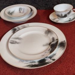 89 Piece Vintage Fukagawa Arita 903 China Set 