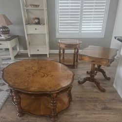 Coffee Table With 2 End Tables 
