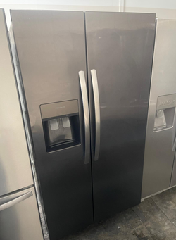 Deal: Frigidaire SxS Fridge – Ice/Water, Clean, Ready Now