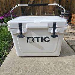 Rtic Cooler Yeti Knock Off 