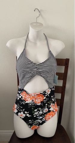 Bathing suit