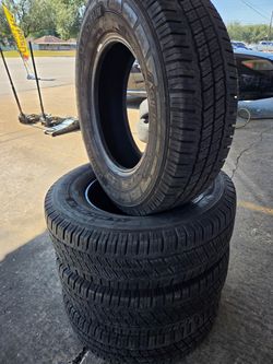 225/75/16” MICHELIN LTX ,Like New