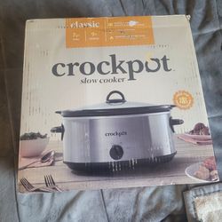 Brand New Crockpot