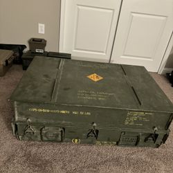 USMC APOBS Container (Military Surplus)