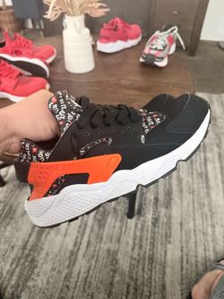 Nike Huaraches Limited Edition size 11.5