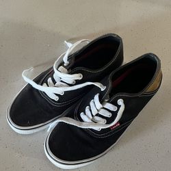 Levi’s Shoes Men 8.5 (fits 9 as well)