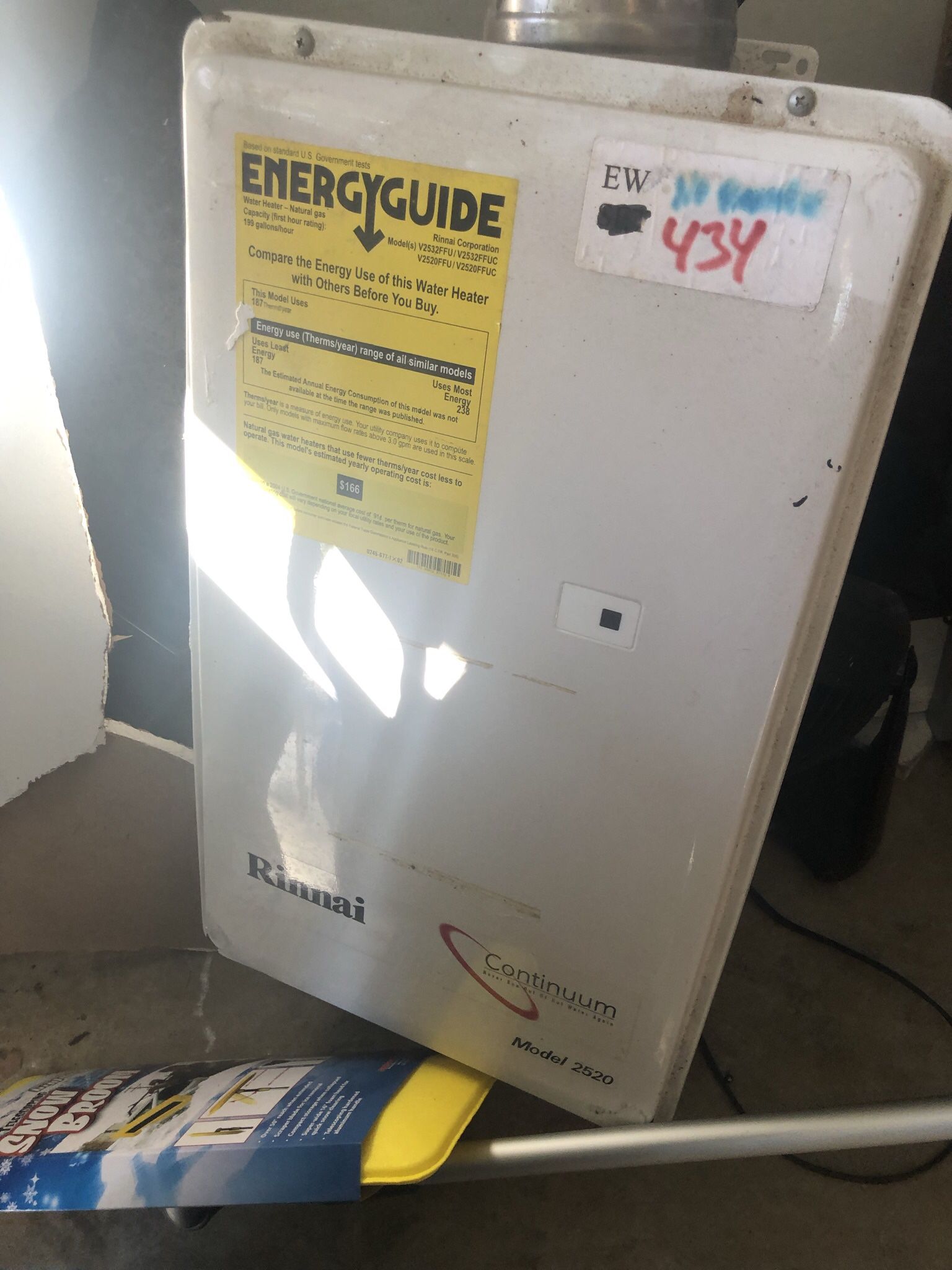 Never Used Rinnai Tankless Water Heater Model 2520