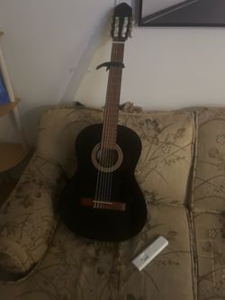 Lucero LC100BK Classical Acoustic Guitar