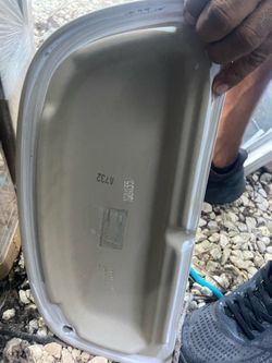 Toilet top