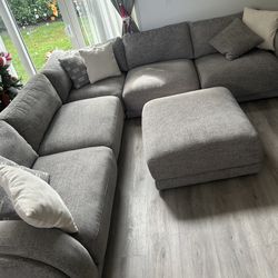 Modern Living Room Sectional – Gray, Like New