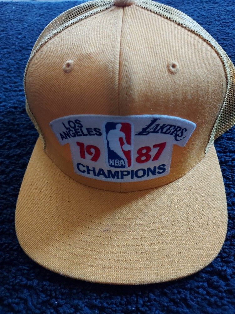 Vintqge Lakers 1987 ChampuonshipTrucker Hat