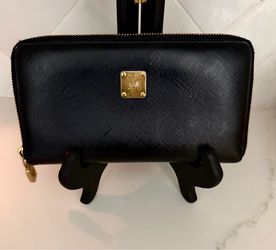 Black wallet