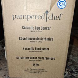 NIB Pampered Chef Egg Cooker 
