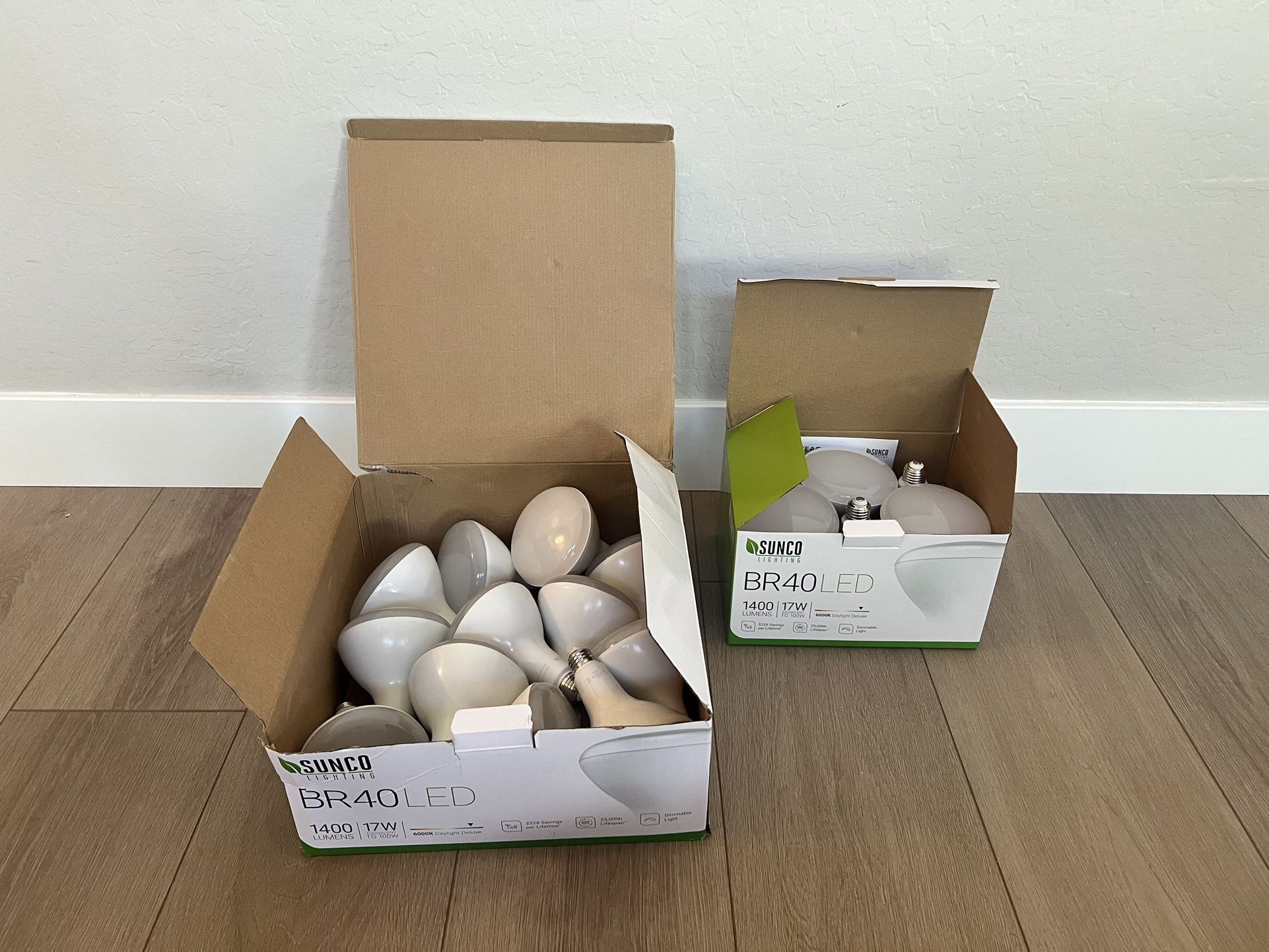 6-18 BRAND NEW- BR40 LED SUNCO Flood Lights- 17W 6000k Daylight Light Bulbs