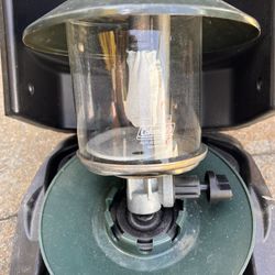Portable Coleman 2 Mantle Propane Lantern