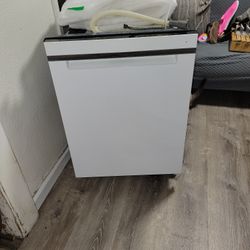 Whirlpool Dishwasher 