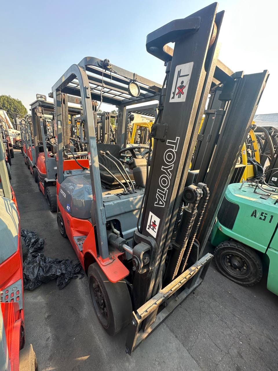 Forklift Toyota M7 Pneumatic, 2 Stages 5000lbs