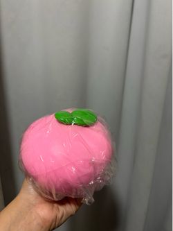 jumbo peach squishy!