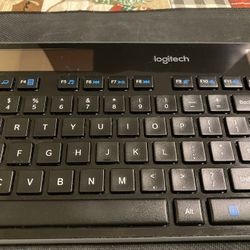 Logitech Wireless Solar Keyboard 