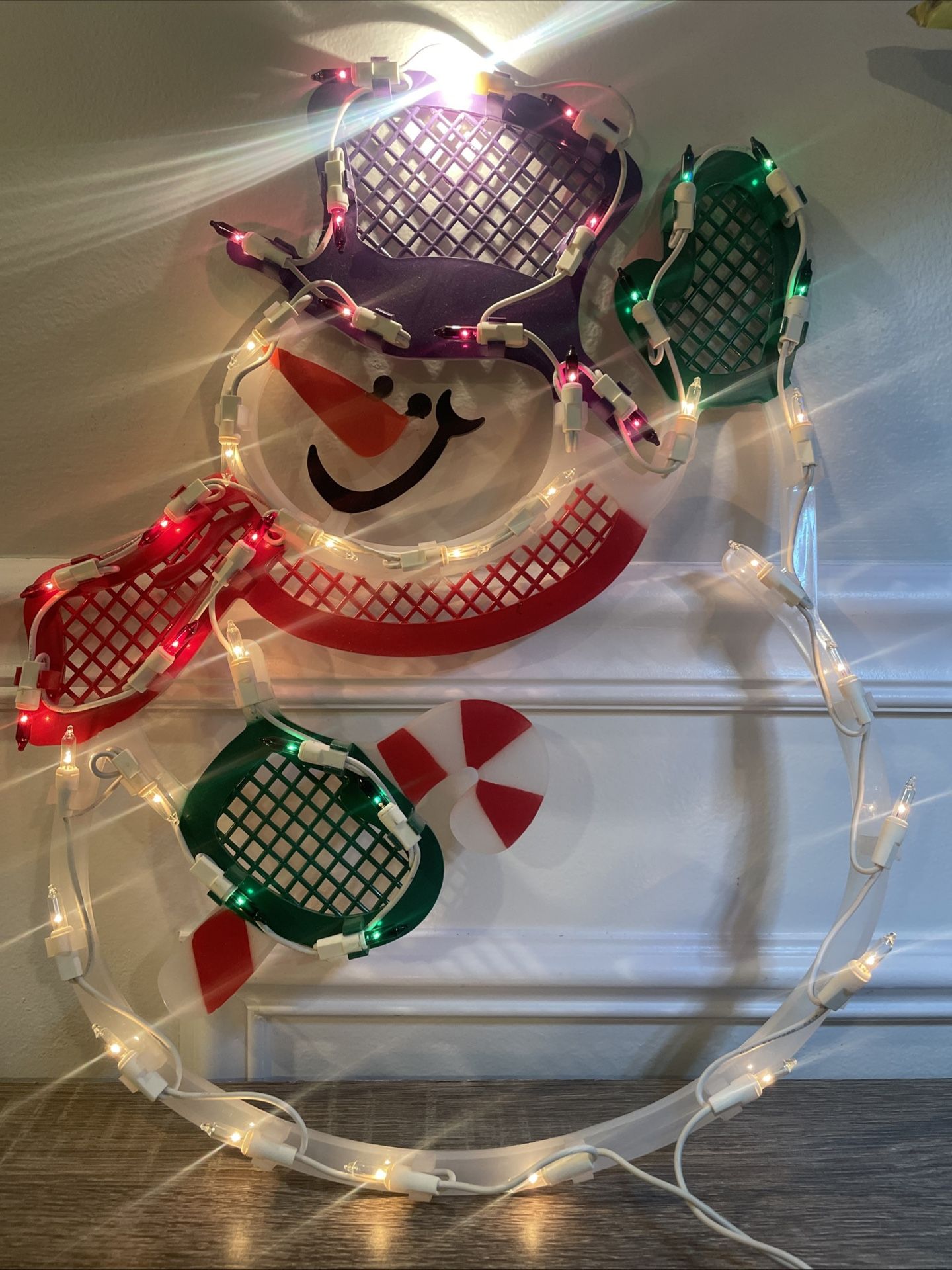 Lighted Snowman 17 in. 2007 Impact Window Indoor Assembled 43 mini bulbs..(#20)