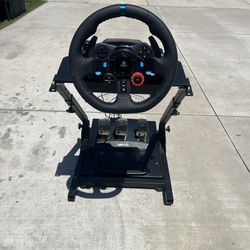 PS4 Logitech  Steering Wheel 
