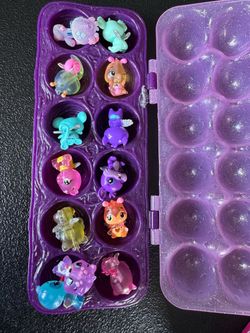 Hatchimals CollEGGtibles Figures with Carry Case