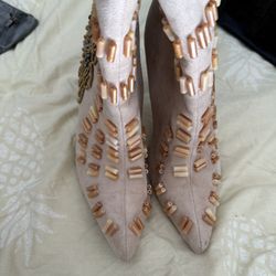 Brand Beronica size 7