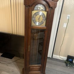 HOWARD MILLER GRANDFATHER CLOCK