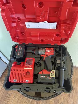 Milwaukee M18 Fuel 18V Cordless 1/2 in. Hammer Drill w/ 2 Batteries Included 
