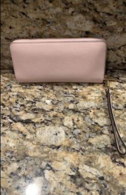 Michael Kors Wallet for Sale in Ladson, SC - OfferUp