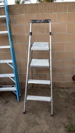 Step Ladder