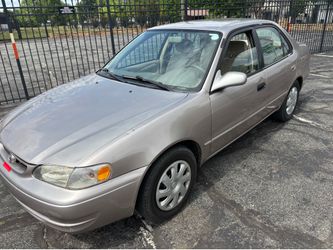 2000 Toyota Corolla