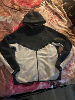 Nike Tech Full Zip Size L Black/Gray