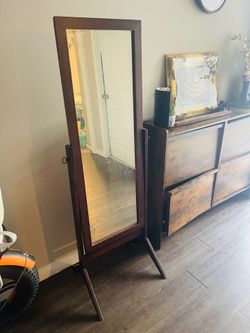 Stand Mirror