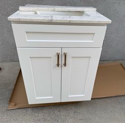 24” bathroom vanity