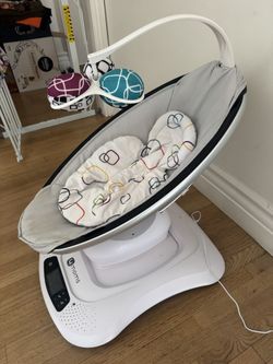 MamaRoo 4 Baby Swing