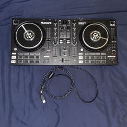 Numark Mixtrack Pro - DJ Board