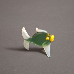 Tiny Hand Blown Glass Figurine-Handmade Collectible Miniature White-Green-Yellow Fish 1 5/16"L x 1.25"H