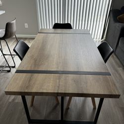 Dinning Table 