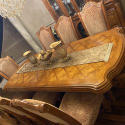 Dining Room Set That Extends With 8 Chairs With China Cabinet 