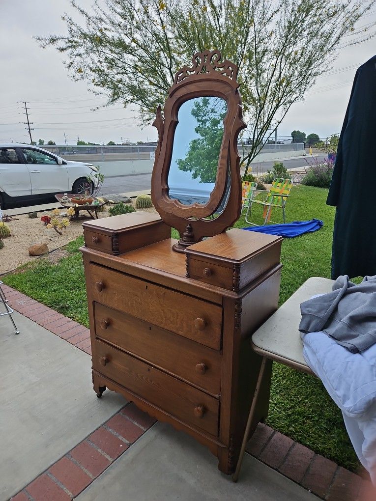 Antique Dresser/Vanity