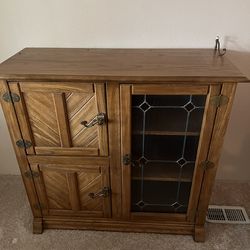 Old Charm Wood Bros Solid Oak Entertainment / Hi-Fi Cabinet