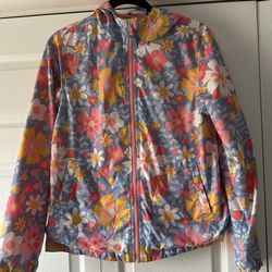 $6  Girls windbreaker with lining size XL (14-16) used in great condition  
